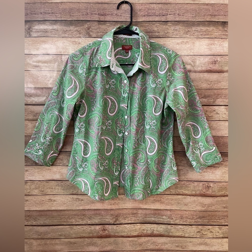 Talbots Shirt Women Green Paisley Print Button Up Wrinkle Resistant Sz 4 Petites